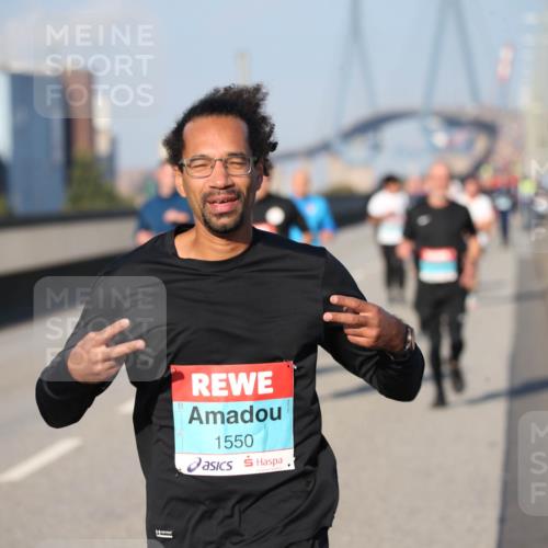 03.10.2025 - Köhlbrandbrückenlauf Jannik Wohlers http://msf.ph/oto/9077827 03.10.2025 09:44:50 Position 3 1550 meine-sportfotos.de
