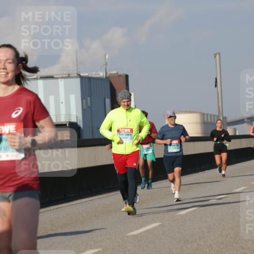 03.10.2025 - Köhlbrandbrückenlauf Jannik Wohlers http://msf.ph/oto/9077926 03.10.2025 09:52:43 Position 3 1410, 1451 meine-sportfotos.de