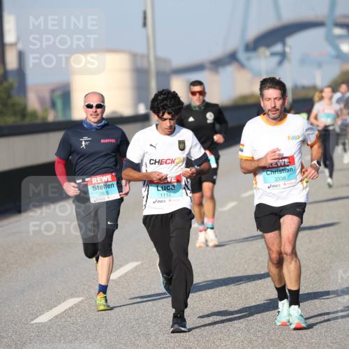 03.10.2025 - Köhlbrandbrückenlauf Jannik Wohlers http://msf.ph/oto/9077936 03.10.2025 09:44:56 Position 3 2820, 24, 1112, 3338 meine-sportfotos.de