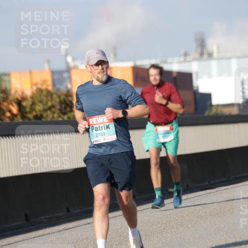 03.10.2025 - Köhlbrandbrückenlauf Jannik Wohlers http://msf.ph/oto/9078030 03.10.2025 09:52:49 Position 3 2733 meine-sportfotos.de