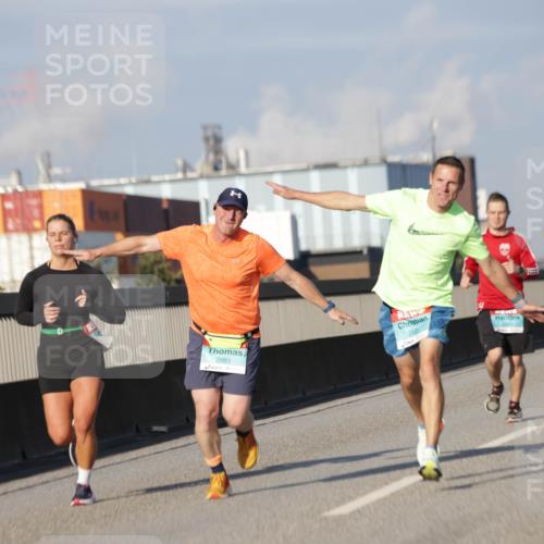 03.10.2025 - Köhlbrandbrückenlauf Jannik Wohlers http://msf.ph/oto/9078148 03.10.2025 09:52:53 Position 3 2983 meine-sportfotos.de