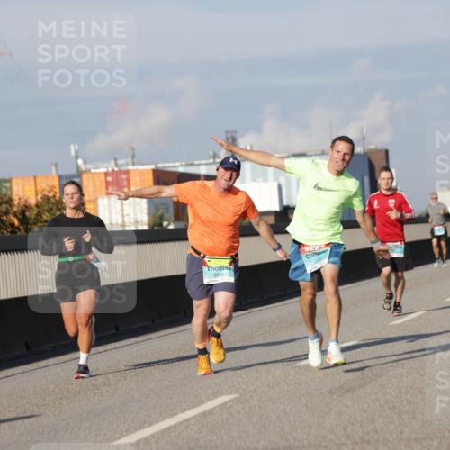 03.10.2025 - Köhlbrandbrückenlauf Jannik Wohlers http://msf.ph/oto/9078194 03.10.2025 09:52:54 Position 3 2983, 296, 1294 meine-sportfotos.de