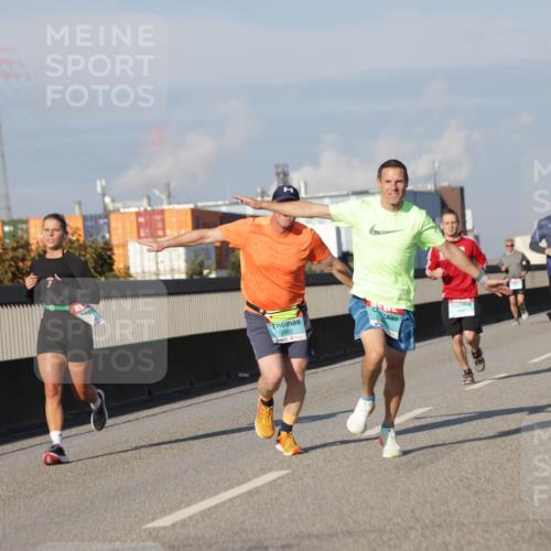 03.10.2025 - Köhlbrandbrückenlauf Jannik Wohlers http://msf.ph/oto/9078223 03.10.2025 09:52:54 Position 3 2983 meine-sportfotos.de