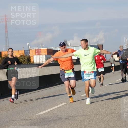 03.10.2025 - Köhlbrandbrückenlauf Jannik Wohlers http://msf.ph/oto/9078228 03.10.2025 09:52:54 Position 3 2983, 2981 meine-sportfotos.de
