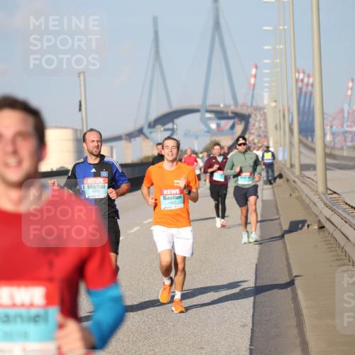 03.10.2025 - Köhlbrandbrückenlauf Jannik Wohlers http://msf.ph/oto/9078238 03.10.2025 09:45:21 Position 3 1215, 1423 meine-sportfotos.de