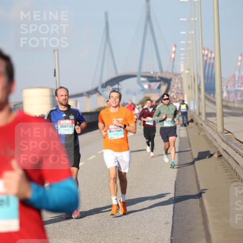 03.10.2025 - Köhlbrandbrückenlauf Jannik Wohlers http://msf.ph/oto/9078240 03.10.2025 09:45:21 Position 3 1215, 1423 meine-sportfotos.de