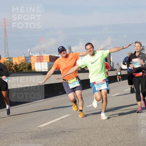 03.10.2025 - Köhlbrandbrückenlauf Jannik Wohlers http://msf.ph/oto/9078257 03.10.2025 09:52:55 Position 3 2983, 2981, 1294 meine-sportfotos.de