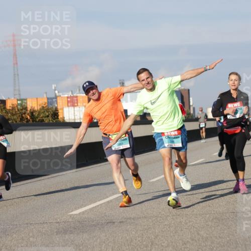 03.10.2025 - Köhlbrandbrückenlauf Jannik Wohlers http://msf.ph/oto/9078273 03.10.2025 09:52:55 Position 3 2983, 2981 meine-sportfotos.de