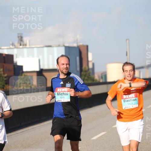 03.10.2025 - Köhlbrandbrückenlauf Jannik Wohlers http://msf.ph/oto/9078305 03.10.2025 09:45:23 Position 3 3155, 1215, 1423 meine-sportfotos.de