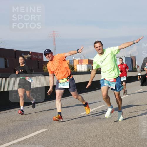 03.10.2025 - Köhlbrandbrückenlauf Jannik Wohlers http://msf.ph/oto/9078315 03.10.2025 09:52:56 Position 3 2983 meine-sportfotos.de