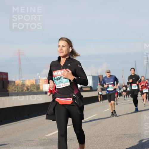 03.10.2025 - Köhlbrandbrückenlauf Jannik Wohlers http://msf.ph/oto/9078386 03.10.2025 09:52:58 Position 3 1294 meine-sportfotos.de