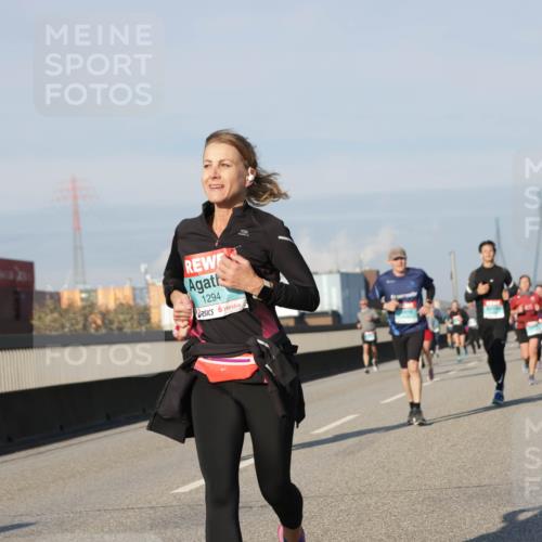 03.10.2025 - Köhlbrandbrückenlauf Jannik Wohlers http://msf.ph/oto/9078390 03.10.2025 09:52:58 Position 3 1294 meine-sportfotos.de
