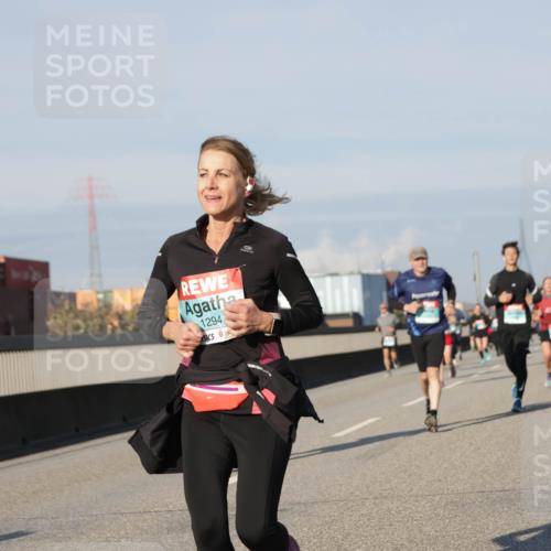 03.10.2025 - Köhlbrandbrückenlauf Jannik Wohlers http://msf.ph/oto/9078399 03.10.2025 09:52:58 Position 3 1294 meine-sportfotos.de