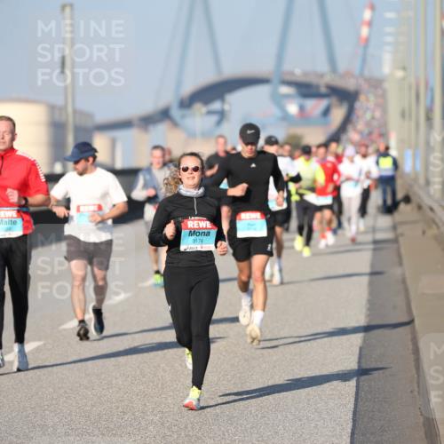 03.10.2025 - Köhlbrandbrückenlauf Jannik Wohlers http://msf.ph/oto/9078425 03.10.2025 09:45:36 Position 3 3174 meine-sportfotos.de