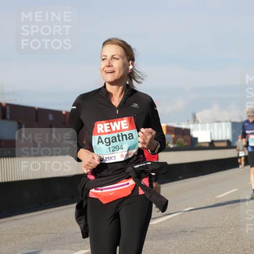 03.10.2025 - Köhlbrandbrückenlauf Jannik Wohlers http://msf.ph/oto/9078430 03.10.2025 09:52:58 Position 3 1294 meine-sportfotos.de