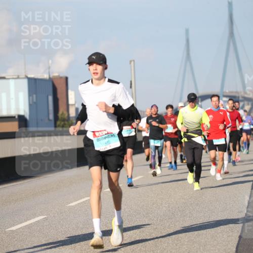 03.10.2025 - Köhlbrandbrückenlauf Jannik Wohlers http://msf.ph/oto/9078498 03.10.2025 09:45:46 Position 3 1617, 1482 meine-sportfotos.de
