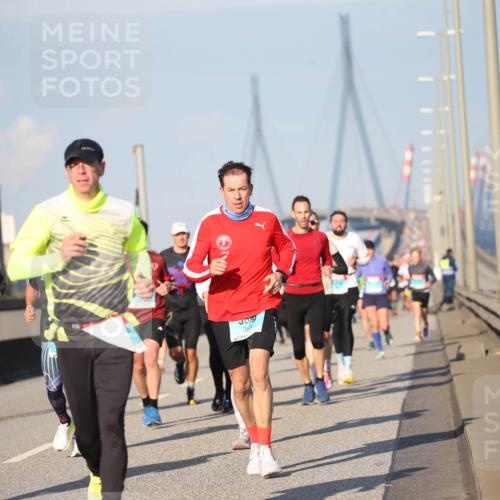 03.10.2025 - Köhlbrandbrückenlauf Jannik Wohlers http://msf.ph/oto/9078539 03.10.2025 09:45:50 Position 3 1067, 19, 355 meine-sportfotos.de