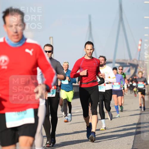 03.10.2025 - Köhlbrandbrückenlauf Jannik Wohlers http://msf.ph/oto/9078565 03.10.2025 09:45:53 Position 3 3070, 8, 2, 3340, 1054 meine-sportfotos.de