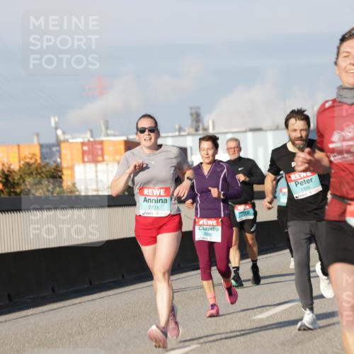 03.10.2025 - Köhlbrandbrückenlauf Jannik Wohlers http://msf.ph/oto/9078588 03.10.2025 09:53:03 Position 3 2731, 3309, 1336 meine-sportfotos.de
