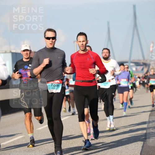 03.10.2025 - Köhlbrandbrückenlauf Jannik Wohlers http://msf.ph/oto/9078616 03.10.2025 09:45:54 Position 3 3637, 1054 meine-sportfotos.de