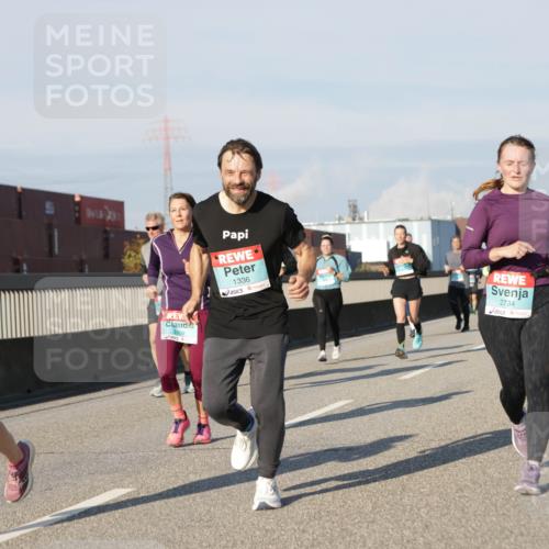 03.10.2025 - Köhlbrandbrückenlauf Jannik Wohlers http://msf.ph/oto/9078686 03.10.2025 09:53:05 Position 3 2731, 3309, 1336, 2734 meine-sportfotos.de