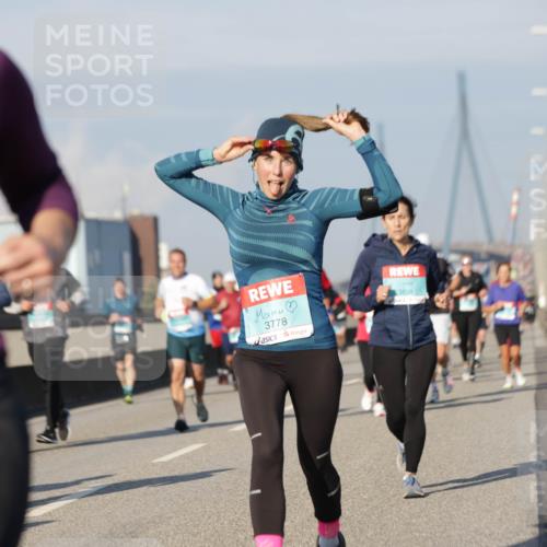 03.10.2025 - Köhlbrandbrückenlauf Jannik Wohlers http://msf.ph/oto/9078745 03.10.2025 09:53:07 Position 3 3778 meine-sportfotos.de