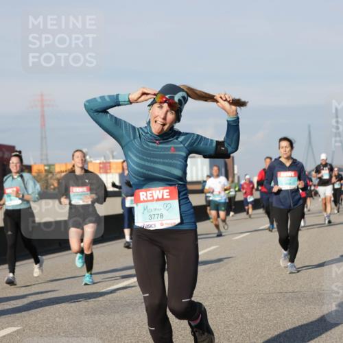 03.10.2025 - Köhlbrandbrückenlauf Jannik Wohlers http://msf.ph/oto/9078853 03.10.2025 09:53:08 Position 3 3778 meine-sportfotos.de