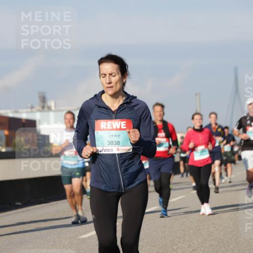 03.10.2025 - Köhlbrandbrückenlauf Jannik Wohlers http://msf.ph/oto/9078904 03.10.2025 09:53:10 Position 3 3838 meine-sportfotos.de