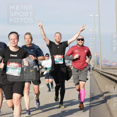 03.10.2025 - Köhlbrandbrückenlauf Jannik Wohlers http://msf.ph/oto/9079299 03.10.2025 09:53:21 Position 3 1506, 1335, 2193 meine-sportfotos.de
