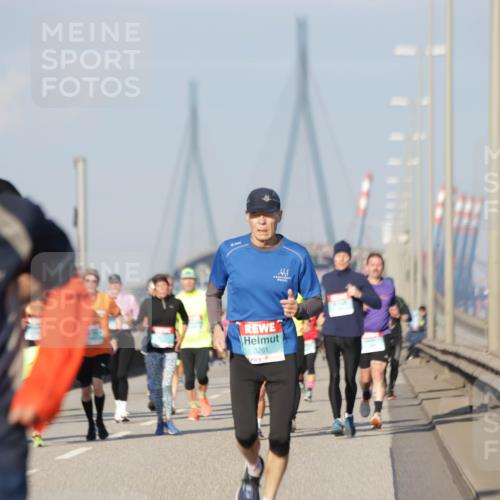 03.10.2025 - Köhlbrandbrückenlauf Jannik Wohlers http://msf.ph/oto/9079539 03.10.2025 09:53:35 Position 3 3261 meine-sportfotos.de
