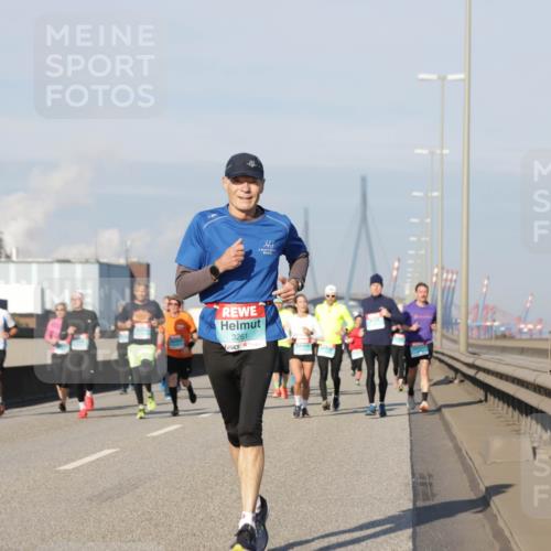 03.10.2025 - Köhlbrandbrückenlauf Jannik Wohlers http://msf.ph/oto/9079693 03.10.2025 09:53:38 Position 3 3261 meine-sportfotos.de