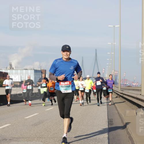 03.10.2025 - Köhlbrandbrückenlauf Jannik Wohlers http://msf.ph/oto/9079708 03.10.2025 09:53:38 Position 3 3261 meine-sportfotos.de