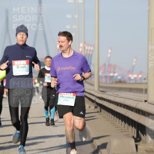 03.10.2025 - Köhlbrandbrückenlauf Jannik Wohlers http://msf.ph/oto/9079872 03.10.2025 09:53:42 Position 3 1257, 2990 meine-sportfotos.de