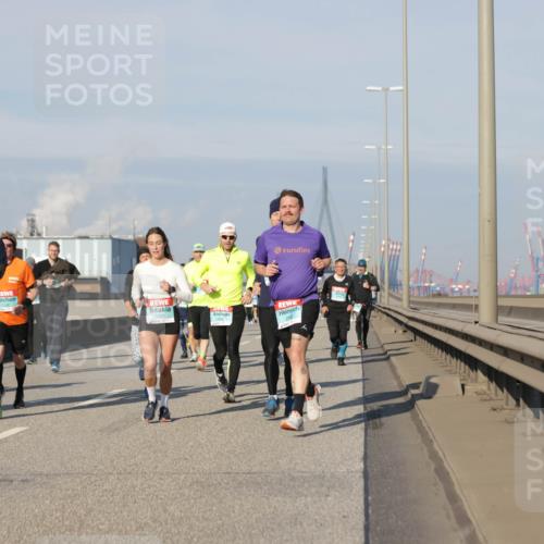 03.10.2025 - Köhlbrandbrückenlauf Jannik Wohlers http://msf.ph/oto/9079891 03.10.2025 09:53:42 Position 3 1163, 1430 meine-sportfotos.de