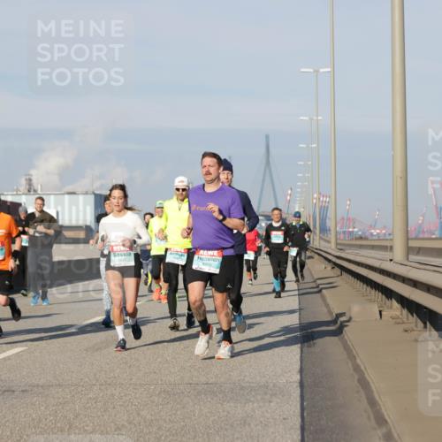 03.10.2025 - Köhlbrandbrückenlauf Jannik Wohlers http://msf.ph/oto/9079922 03.10.2025 09:53:43 Position 3 1163, 1203, 2990 meine-sportfotos.de