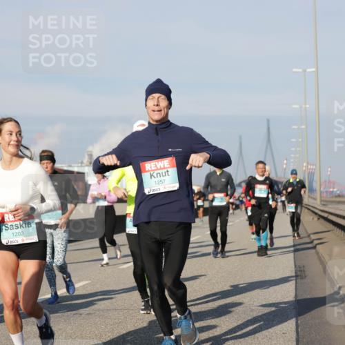 03.10.2025 - Köhlbrandbrückenlauf Jannik Wohlers http://msf.ph/oto/9079977 03.10.2025 09:53:45 Position 3 1203, 1257, 36 meine-sportfotos.de