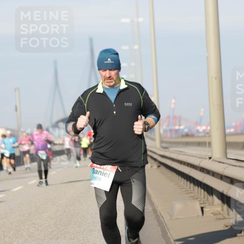03.10.2025 - Köhlbrandbrückenlauf Jannik Wohlers http://msf.ph/oto/9080178 03.10.2025 09:53:50 Position 3 1876 meine-sportfotos.de