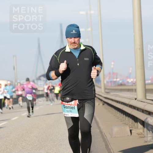 03.10.2025 - Köhlbrandbrückenlauf Jannik Wohlers http://msf.ph/oto/9080186 03.10.2025 09:53:50 Position 3 1876 meine-sportfotos.de