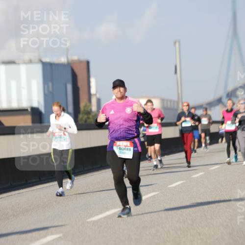 03.10.2025 - Köhlbrandbrückenlauf Jannik Wohlers http://msf.ph/oto/9080216 03.10.2025 09:53:55 Position 3 1188 meine-sportfotos.de