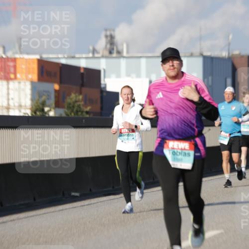 03.10.2025 - Köhlbrandbrückenlauf Jannik Wohlers http://msf.ph/oto/9080240 03.10.2025 09:53:57 Position 3 1742, 1188 meine-sportfotos.de