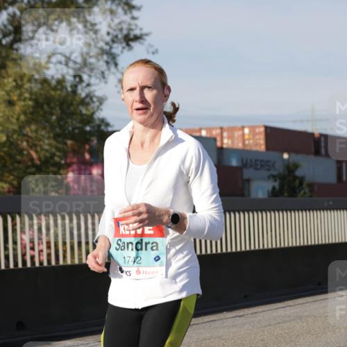 03.10.2025 - Köhlbrandbrückenlauf Jannik Wohlers http://msf.ph/oto/9080351 03.10.2025 09:54:04 Position 3 1742 meine-sportfotos.de