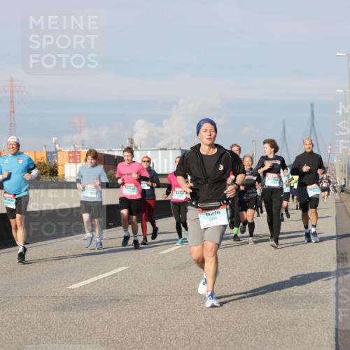 03.10.2025 - Köhlbrandbrückenlauf Jannik Wohlers http://msf.ph/oto/9080360 03.10.2025 09:54:05 Position 3 3493 meine-sportfotos.de
