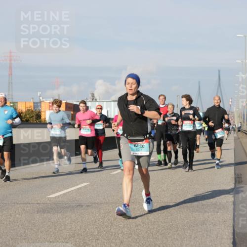 03.10.2025 - Köhlbrandbrückenlauf Jannik Wohlers http://msf.ph/oto/9080388 03.10.2025 09:54:05 Position 3 3493 meine-sportfotos.de