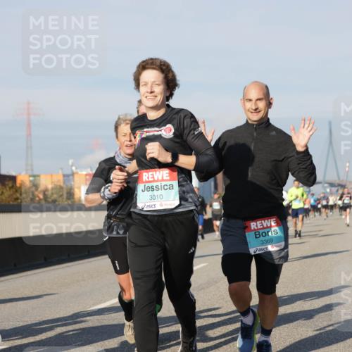 03.10.2025 - Köhlbrandbrückenlauf Jannik Wohlers http://msf.ph/oto/9080590 03.10.2025 09:54:08 Position 3 3010, 3369 meine-sportfotos.de