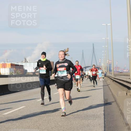 03.10.2025 - Köhlbrandbrückenlauf Jannik Wohlers http://msf.ph/oto/9080766 03.10.2025 09:54:19 Position 3  meine-sportfotos.de