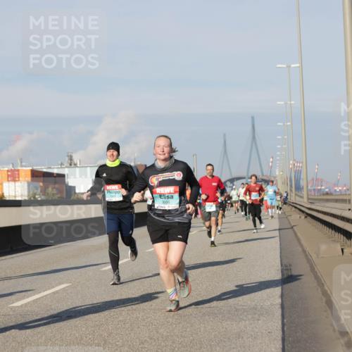 03.10.2025 - Köhlbrandbrückenlauf Jannik Wohlers http://msf.ph/oto/9080775 03.10.2025 09:54:19 Position 3 3410, 3006 meine-sportfotos.de