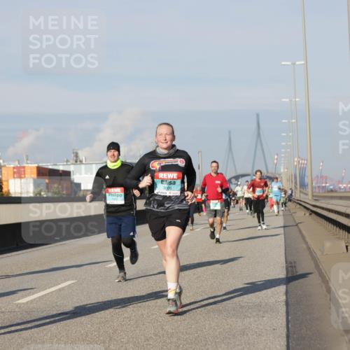 03.10.2025 - Köhlbrandbrückenlauf Jannik Wohlers http://msf.ph/oto/9080794 03.10.2025 09:54:19 Position 3 3410, 3006 meine-sportfotos.de