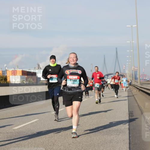 03.10.2025 - Köhlbrandbrückenlauf Jannik Wohlers http://msf.ph/oto/9080803 03.10.2025 09:54:19 Position 3 0, 1, 3006 meine-sportfotos.de