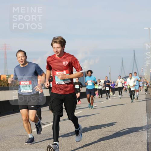 03.10.2025 - Köhlbrandbrückenlauf Jannik Wohlers http://msf.ph/oto/9081075 03.10.2025 09:54:26 Position 3 2026, 3738 meine-sportfotos.de
