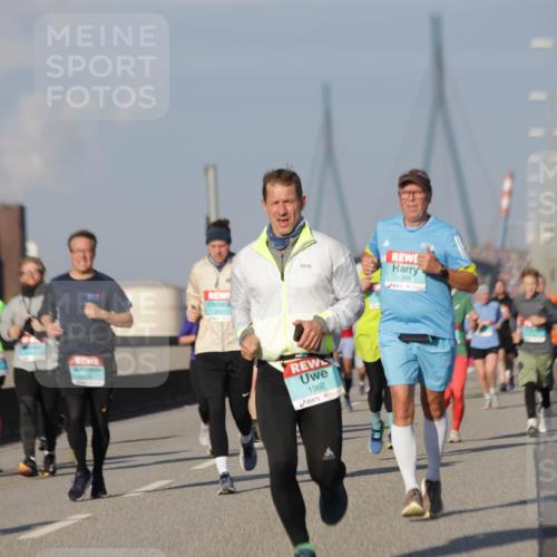 03.10.2025 - Köhlbrandbrückenlauf Jannik Wohlers http://msf.ph/oto/9081153 03.10.2025 09:54:29 Position 3 1286, 1367 meine-sportfotos.de